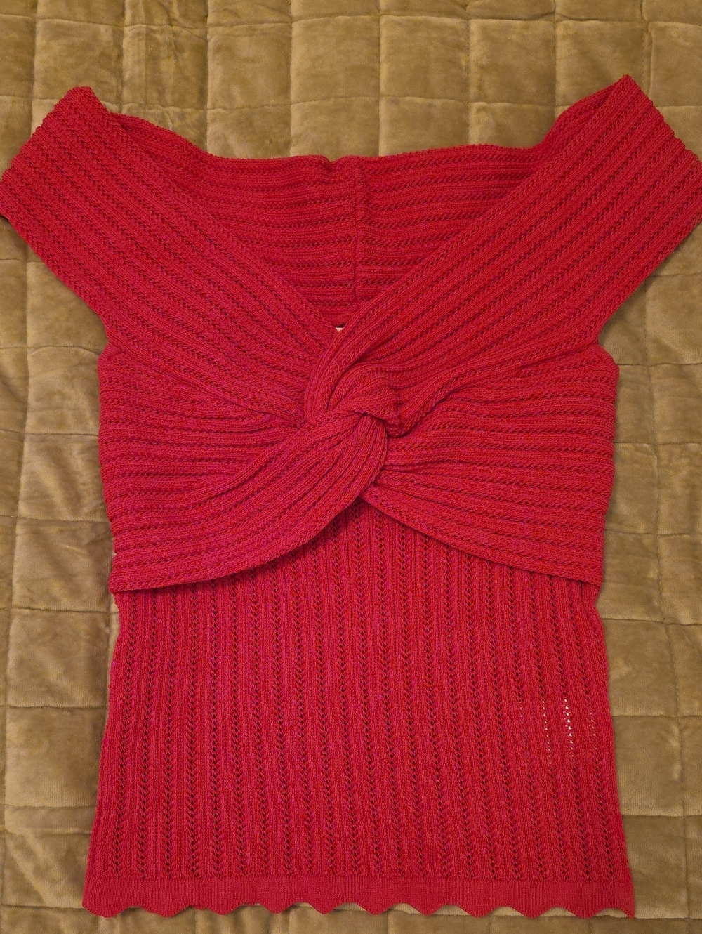 Heartloom Pink Ribbed Knot Front Tank